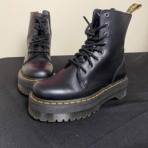 Dr. Martins new! Jadon boot size 6USM 7womens